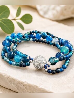 Blue Botswana Agate Magnetic Beaded Bracelet – 7.5 inches